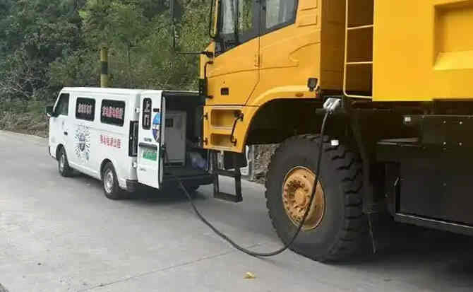 昆玉新能源车充电搭电